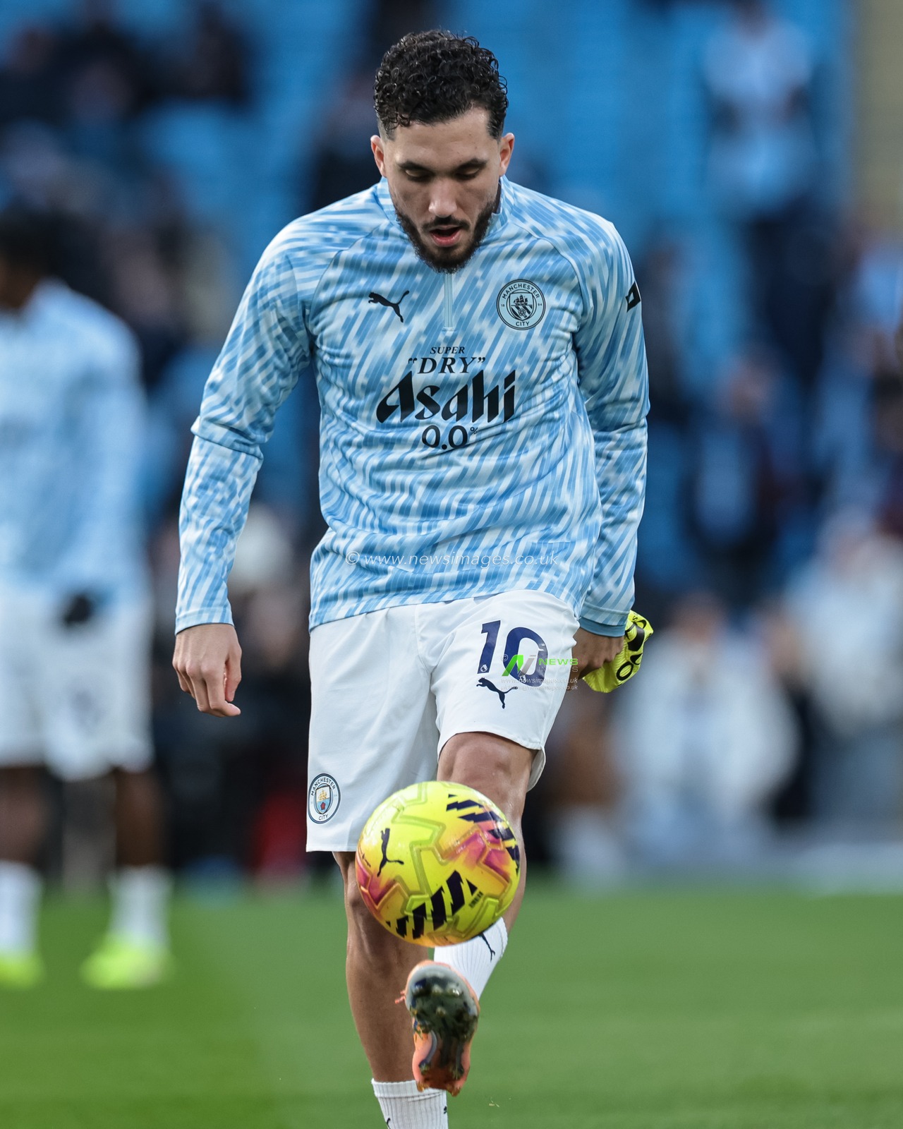 Rayan Cherki of Manchester City in the pregame warmup session during the Premier League match Manchester City vs West Ham United at Etihad Stadium, Manchester, United Kingdom, 20th December 2025

(Photo by Mark Cosgrove/News Images)

*** GER AUT SUI OUT ***