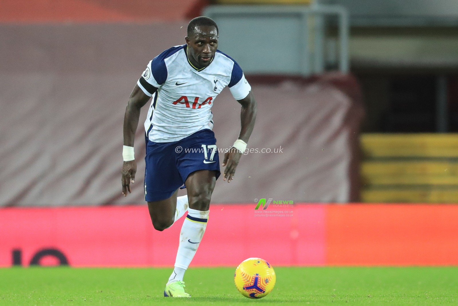 Moussa Sissoko #17 of Tottenham Hotspur in action during the game
