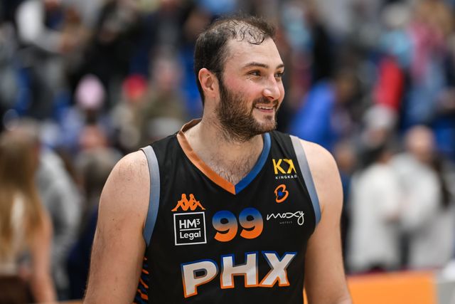 Skyler White of Cheshire Phoenix during the British Basketball Championship match Cheshire Phoenix vs Surrey Scorchers at Ellesmere Port Sports Village, Ellesmere Port, United Kingdom, 19th November 2023

(Photo by Craig Thomas/News Images)