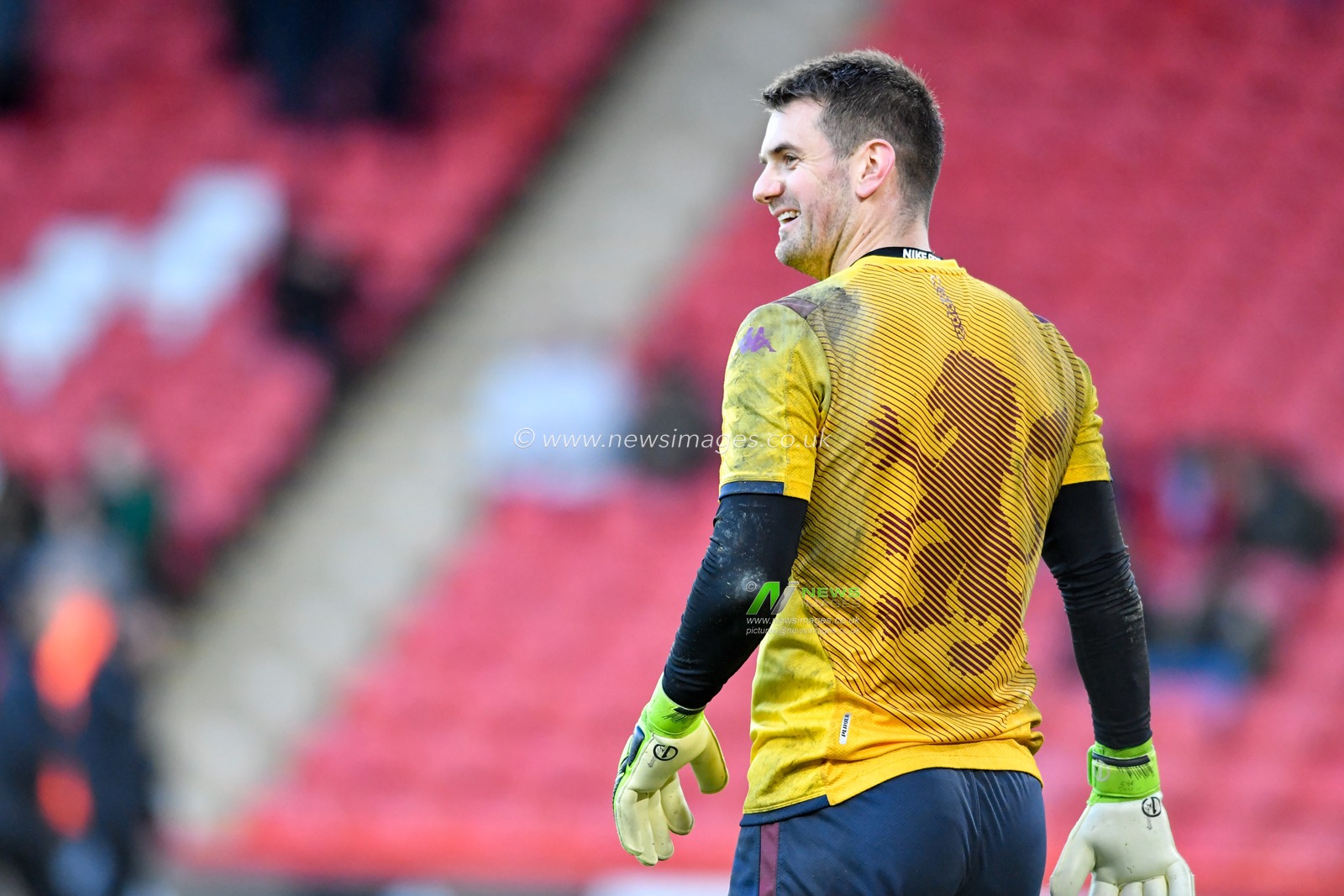 14th December 2019, Bramall Lane, Sheffield, England; Premier League, Sheffield United v Aston Villa : Tom Heaton (1) of Aston Villa warming up

Credit: Simon Whitehead/News Images