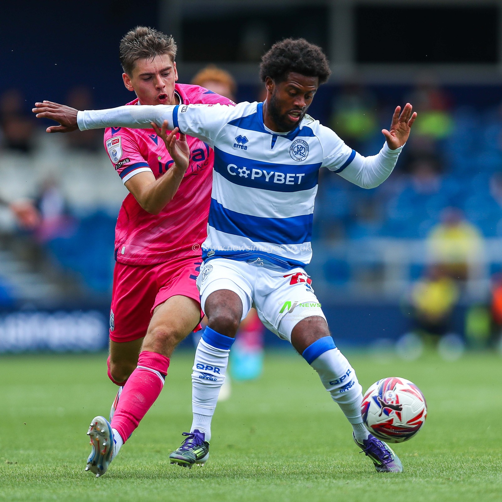 Tom Fellows of West Bromwich Albion battles for the ball with Kenneth Paal of Queens Park Rangers during the Sky Bet Championship match Queens Park Rangers vs West Bromwich Albion at Kiyan Prince Foundation Stadium, London, United Kingdom, 10th August 2024

(Photo by Izzy Poles/News Images)