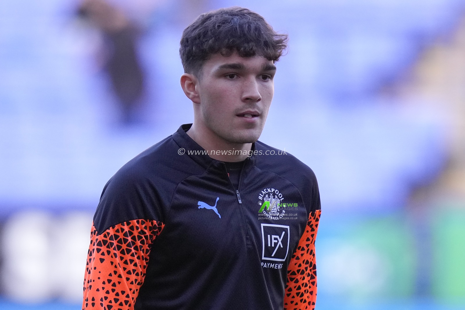 Kyle Joseph #9 of Blackpool warms up before the Sky Bet League 1 match Bolton Wanderers vs Blackpool at University of Bolton Stadium, Bolton, United Kingdom, 11th November 2023

(Photo by Steve Flynn/News Images)