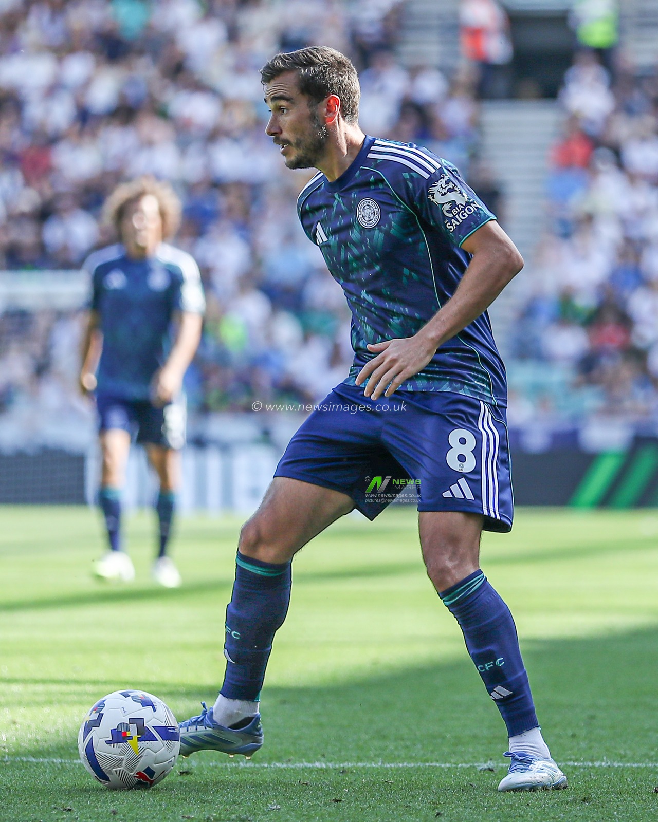 Harry Winks of Leicester City crosses the ball during the Sky Bet Championship match Preston North End vs Leicester City at Deepdale, Preston, United Kingdom, 16th August 2025

(Photo by Jorge Horsted/News Images)