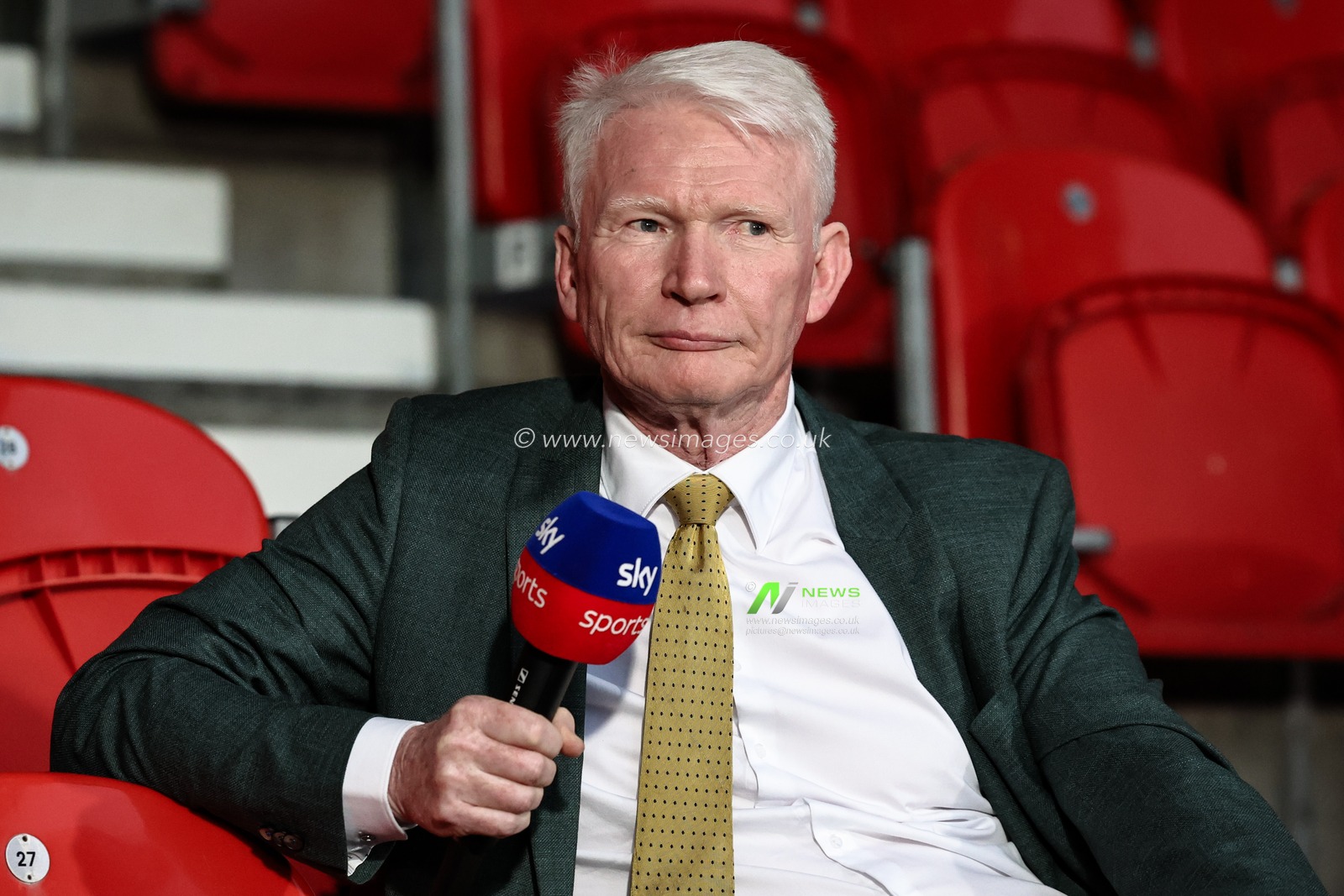 St Helens owner and chairman Eamonn McManus during the Betfred Super League Round 5 match St Helens vs Warrington Wolves at Totally Wicked Stadium, St Helens, United Kingdom, 21st March 2025

(Photo by Mark Cosgrove/News Images)