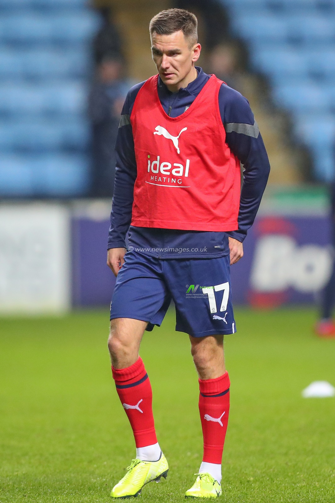 Jed Wallace #17 of West Bromwich Albion during the pre-game warm up ahead of the Sky Bet Championship match Coventry City vs West Bromwich Albion at Coventry Building Society Arena, Coventry, United Kingdom, 21st December 2022

(Photo by Gareth Evans/News Images)