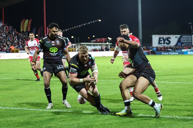 Luke Thompson of Wigan Warriors fails to catch the ball when over the attacking goal line during the Betfred Super League Round 9 match Hull KR vs Wigan Warriors at Sewell Group Craven Park, Kingston upon Hull, United Kingdom, 26th April 2024

(Photo by Mark Cosgrove/News Images)
