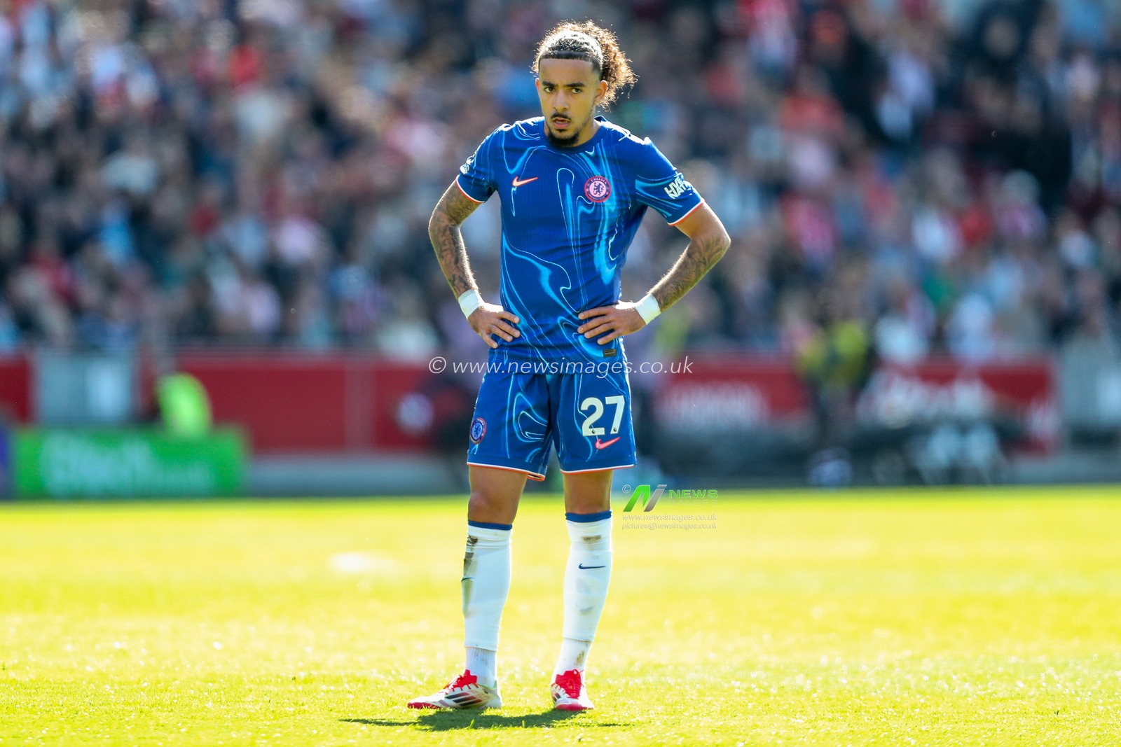 Malo Gusto of Chelsea looks on during the Premier League match Brentford vs Chelsea at The Gtech Community Stadium, London, United Kingdom, 6th April 2025

(Photo by Izzy Poles/News Images)