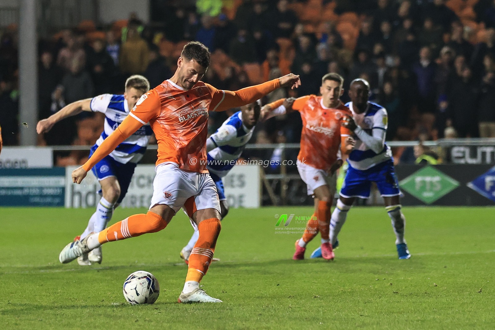 Gary Madine #14 of Blackpool scores a penalty to make it 1-1