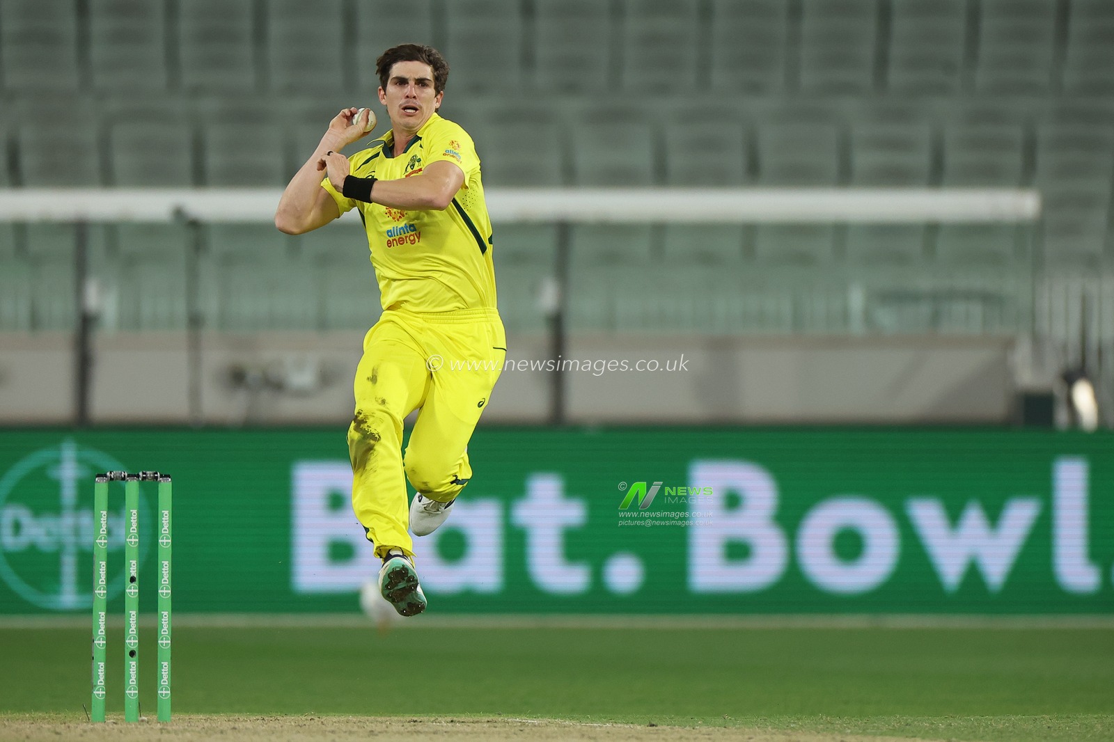 Sean Abbott of Australia bowls during the Dettol ODI Series match Australia vs England at Melbourne Cricket Ground, Melbourne, Australia, 22nd November 2022

(Photo by Patrick Hoelscher/News Images)