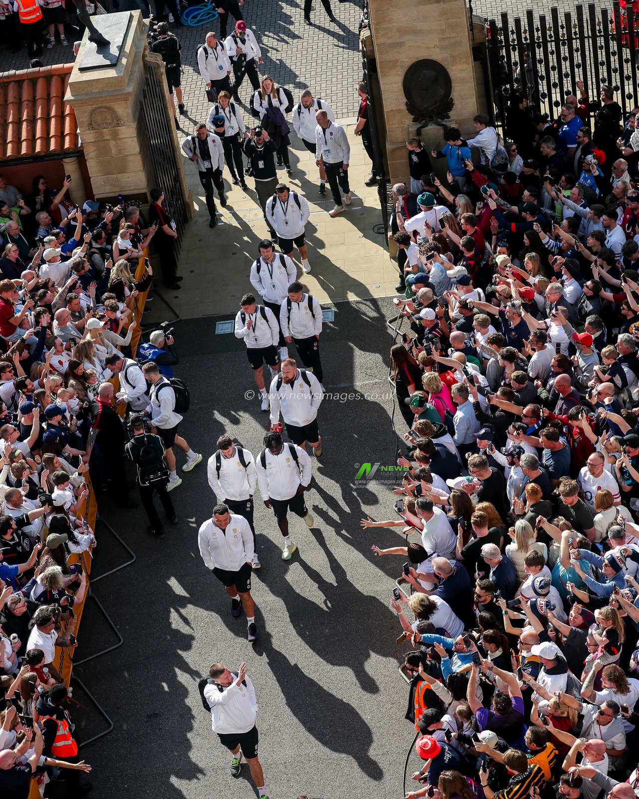 England players arrive at the Allianz Stadium prior to the 2025 Guinness 6 Nations match England vs Italy at Allianz Stadium, Twickenham, United Kingdom, 9th March 2025

(Photo by Izzy Poles/News Images)