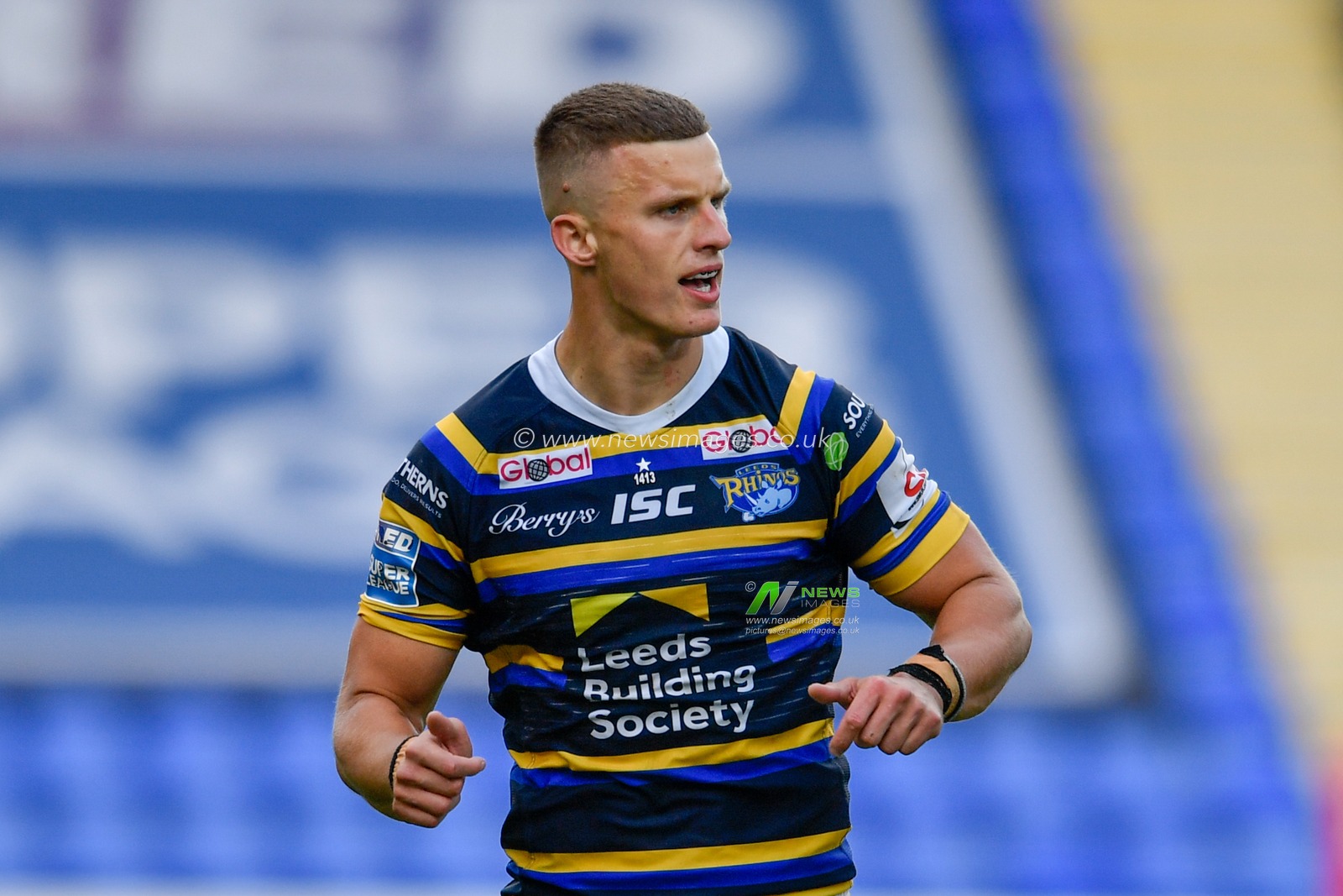 Ash Handley (5) of Leeds Rhinos in action during the game