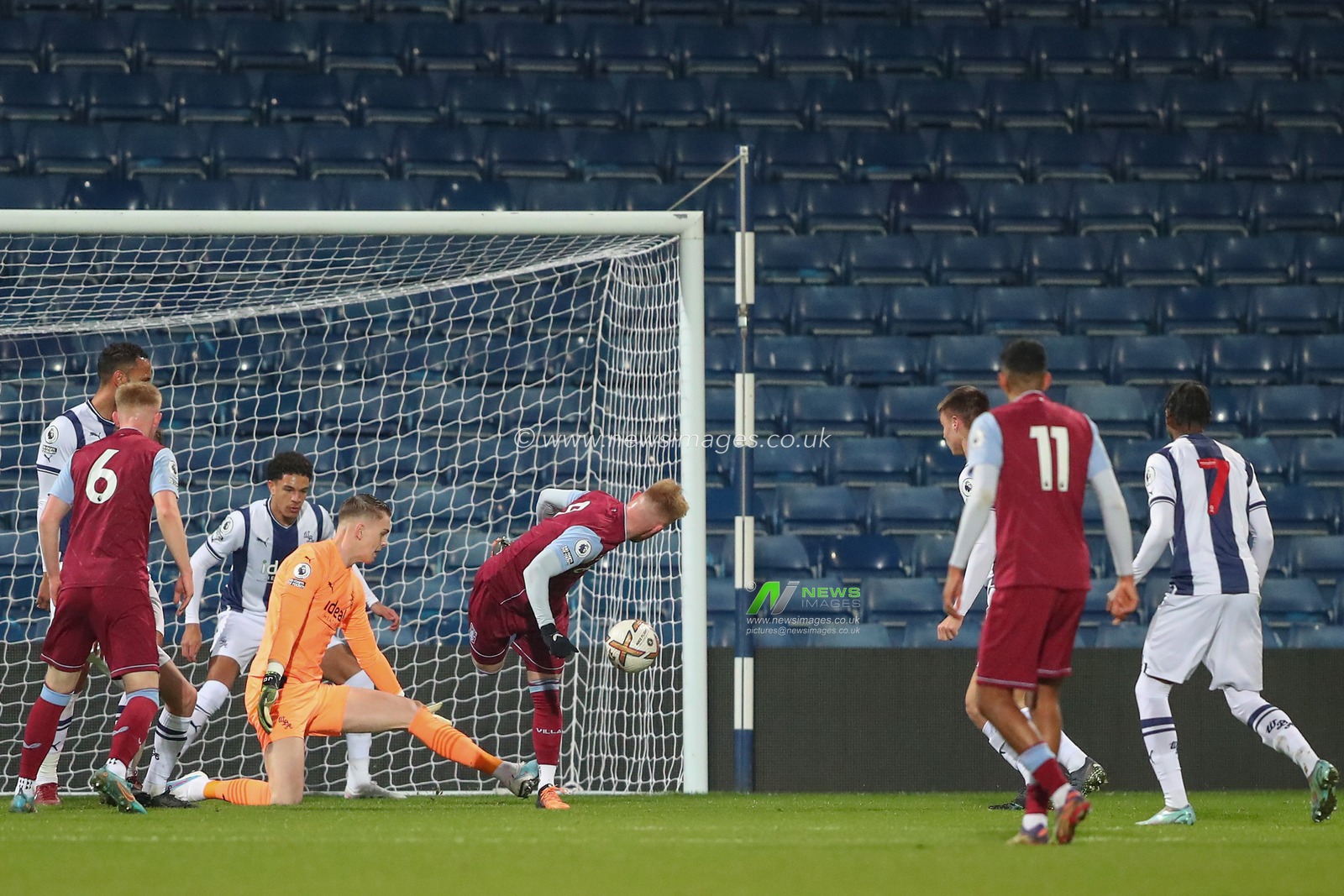 Josh Griffiths #38 of West Bromwich Albion saves a shot during the Premier League 2 U23 match West Bromwich Albion U23 vs Aston Villa U23 at The Hawthorns, West Bromwich, United Kingdom, 27th January 2023

(Photo by Gareth Evans/News Images)