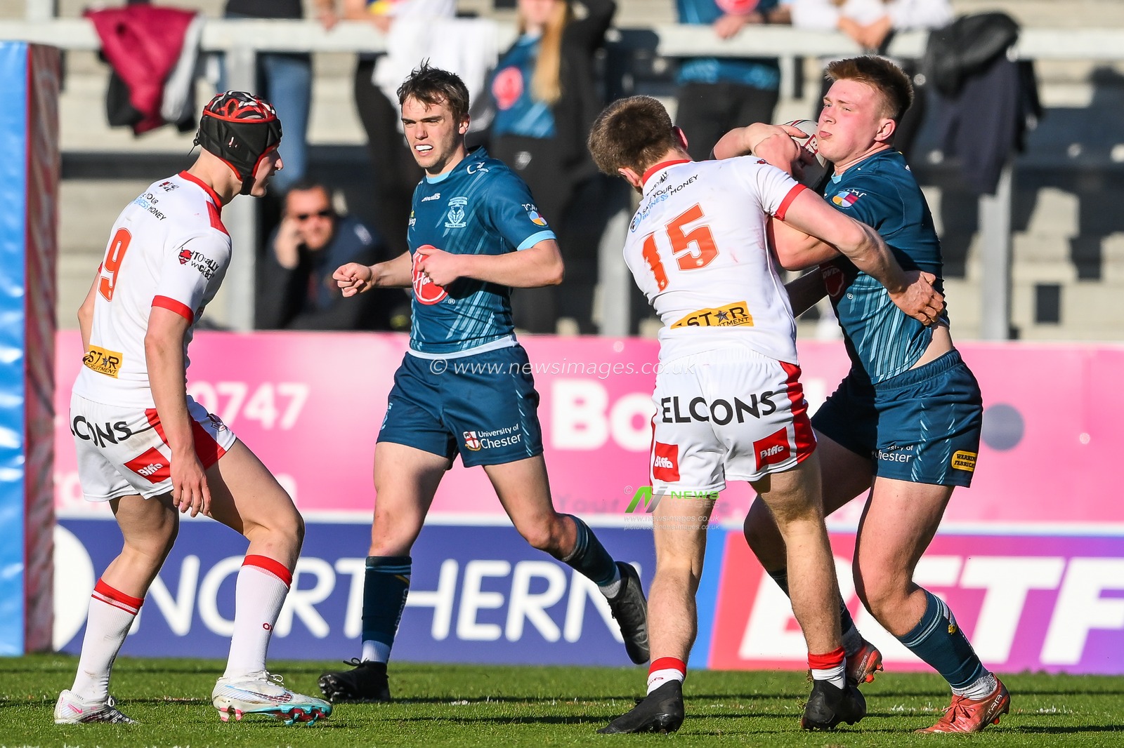 during the Betfred Super League match St Helens vs Warrington Wolves at Totally Wicked Stadium, St Helens, United Kingdom, 20th April 2023

(Photo by Craig Thomas/News Images)