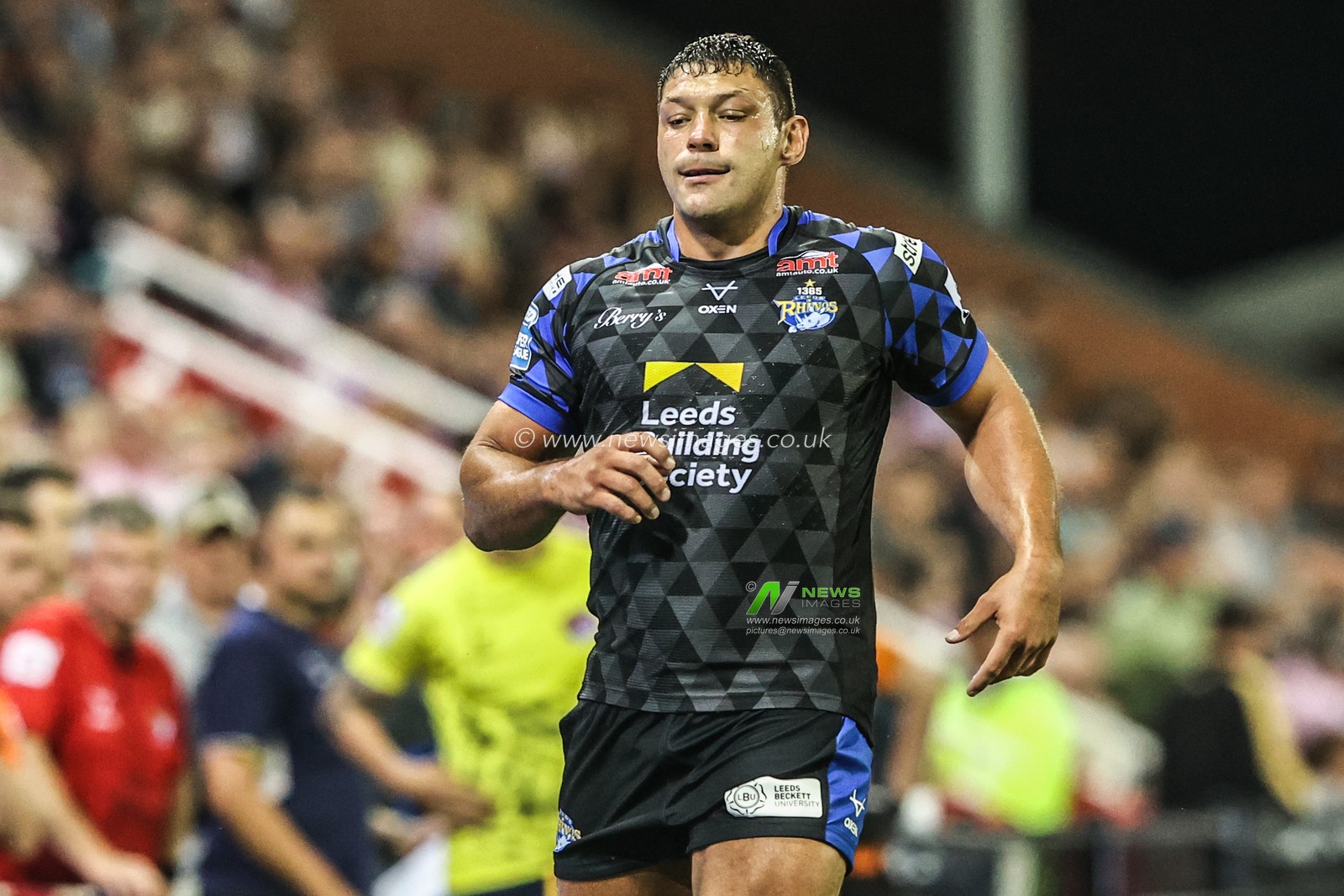 Ryan Hall of Leeds Rhinos during the Betfred Super League round 21 match Leigh Leopards vs Leeds Rhinos at Leigh Sports Village, Leigh, United Kingdom, 7th August 2025

(Photo by Alfie Cosgrove/News Images)