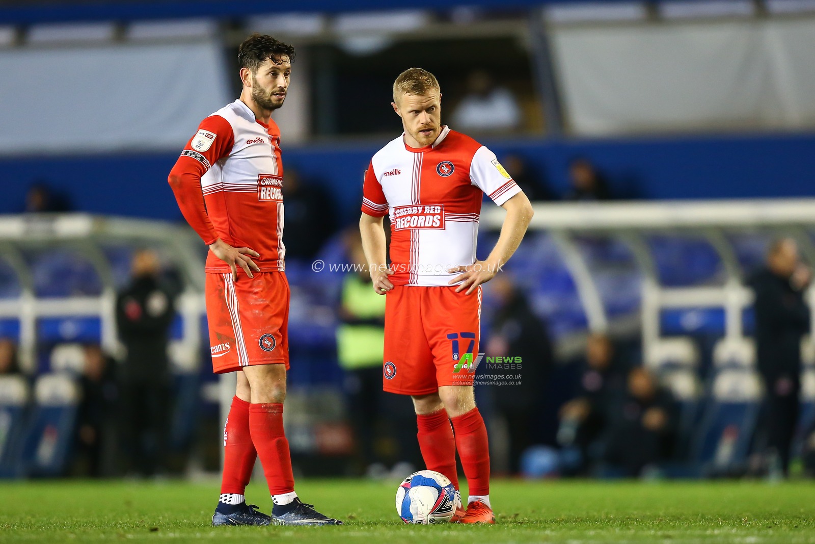 Daryl Horgan (17) of Wycombe Wanderers lines up a free kick