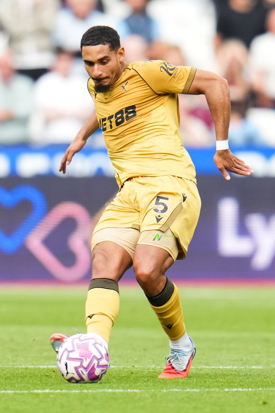 Maxence Lacroix of Crystal Palace during the Premier League match West Ham United vs Crystal Palace at London Stadium, London, United Kingdom, 20th September 2025

(Photo by Harvey Murphy/News Images)