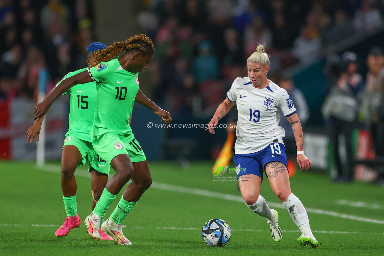Bethany England #19 of England runs with the ball during the FIFA Women's World Cup 2023 match England Women vs Nigeria Women at Suncorp Stadium, Brisbane, Australia, 7th August 2023

(Photo by Patrick Hoelscher/News Images)