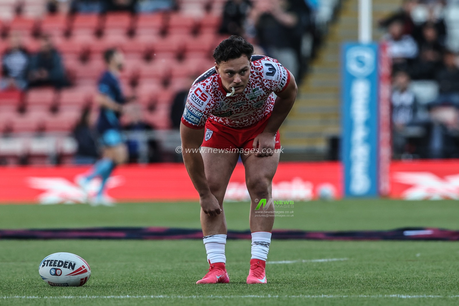 Lachlan Lam of Leigh Leopards during pre-game warm up during the Betfred Super League Round 12 match Leigh Leopards vs Hull FC at Leigh Sports Village, Leigh, United Kingdom, 22nd May 2025

(Photo by Alfie Cosgrove/News Images)