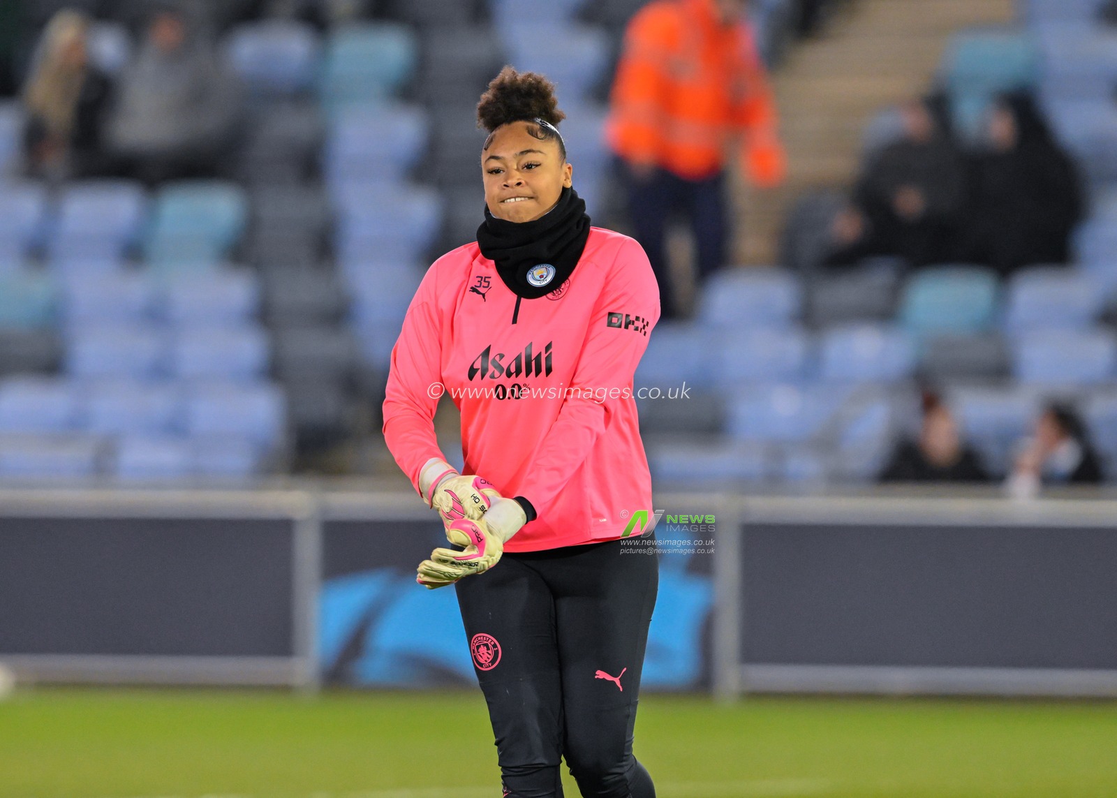 Khiara Keating of Manchester City Women warms up ahead of the match, during the FA Women's League Cup Semi-Final match Manchester City Women vs Chelsea FC Women at Joie Stadium, Manchester, United Kingdom, 7th March 2024

(Photo by Cody Froggatt/News Images)