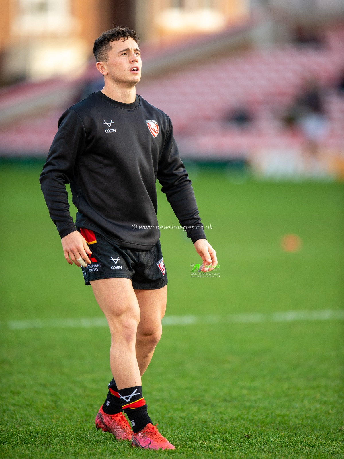 Charlie Chapman #9 of Gloucester Rugby
