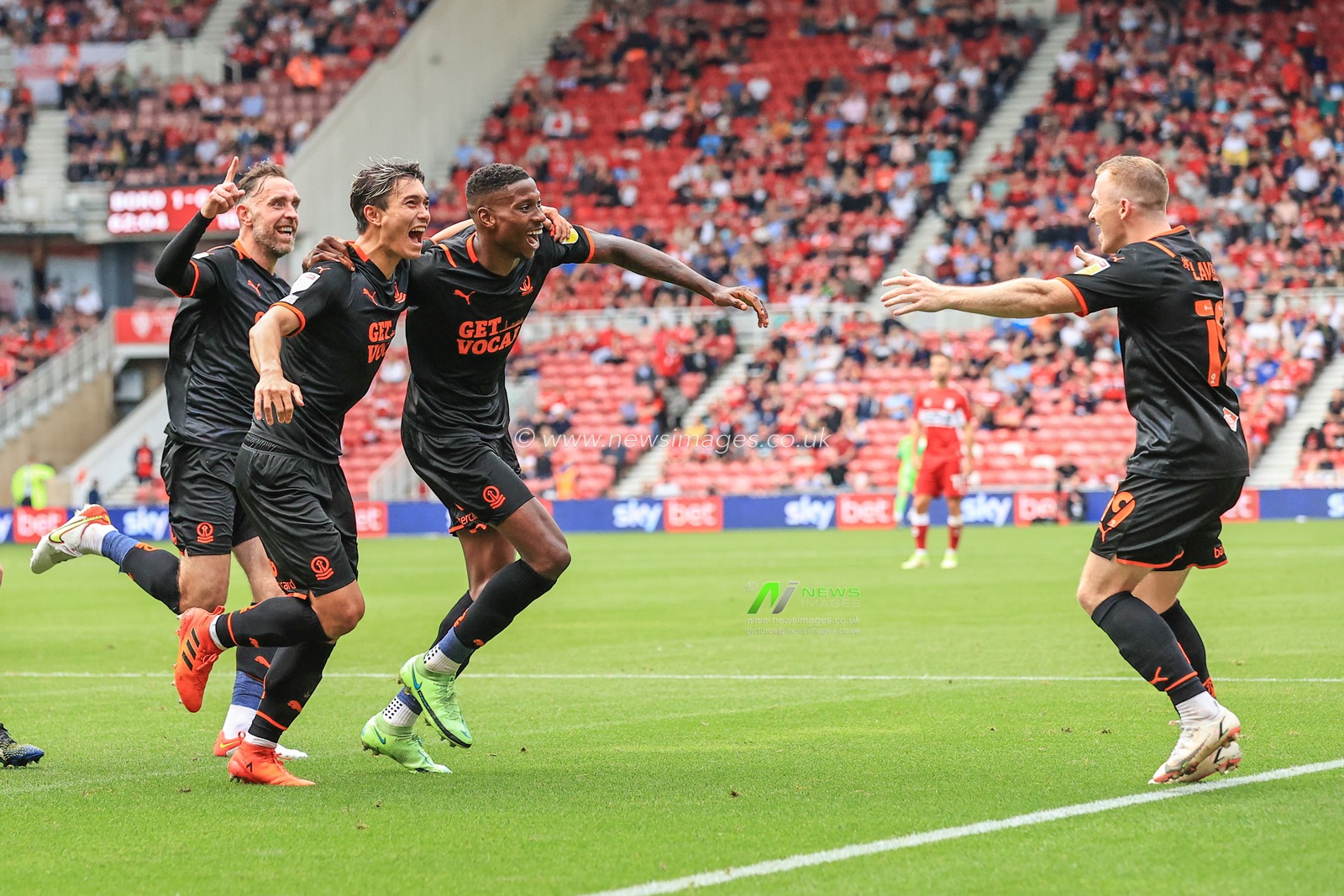 Marvin Ekpiteta #21 of Blackpool celebrates his goal to make it 2-1