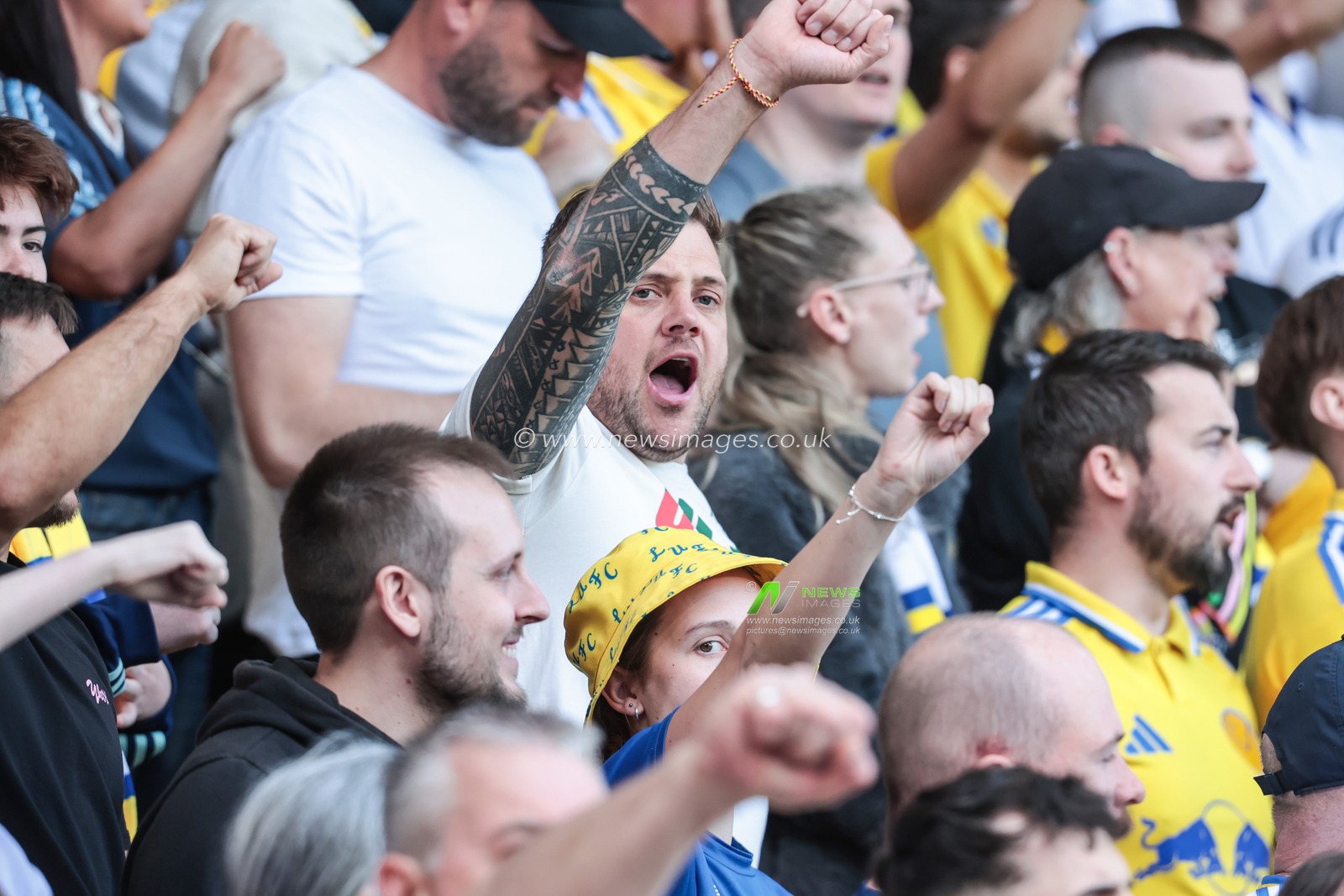 Leeds fans during the Sky Bet Championship match Leeds United vs Preston North End at Elland Road, Leeds, United Kingdom, 12th April 2025

(Photo by Richard Bierton/News Images)