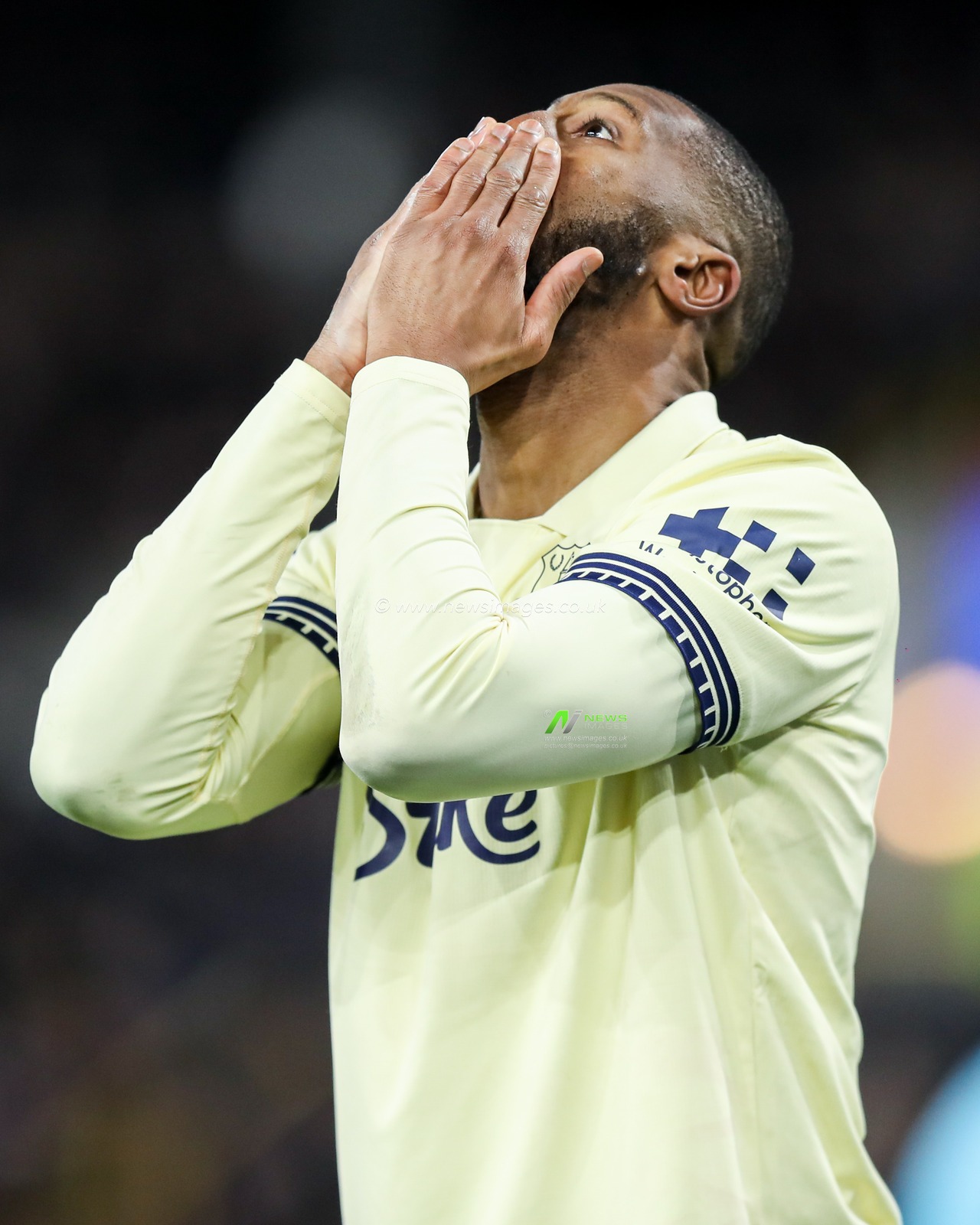 Beto of Everton dejected after missed chance during the Premier League match Burnley vs Everton at Turf Moor, Burnley, United Kingdom, 27th December 2025

(Photo by Jorge Horsted/News Images)

*** GER AUT SUI OUT ***