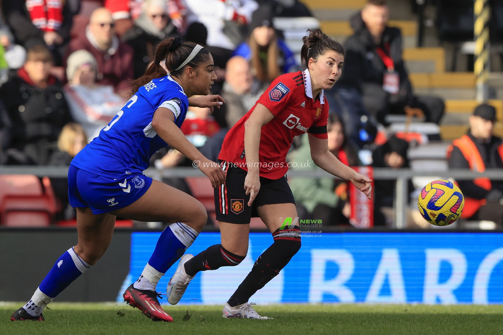 Lucia Garcia #17 of Manchester United and Gabrielle George #6 of Everton challenge for the ball during the The FA Women's Super League match Manchester United Women vs Everton Women at Leigh Sports Village, Leigh, United Kingdom, 5th February 2023

(Photo by Conor Molloy/News Images)