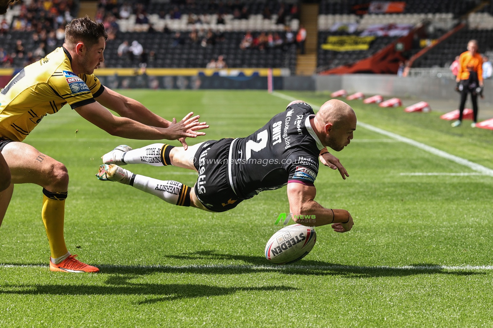 Adam Swift #2 of Hull FC goes over for a try during the Betfred Super League Round 19 match Hull FC vs Castleford Tigers at MKM Stadium, Hull, United Kingdom, 15th July 2023

(Photo by Mark Cosgrove/News Images)
