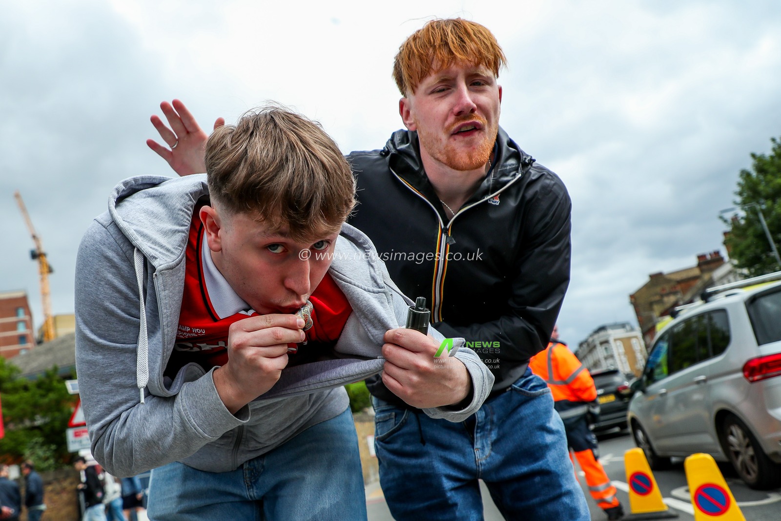 Fans arrive at The Gtech Community Stadium prior to the Premier League match Brentford vs Manchester United at The Gtech Community Stadium, London, United Kingdom, 4th May 2025

(Photo by Izzy Poles/News Images)