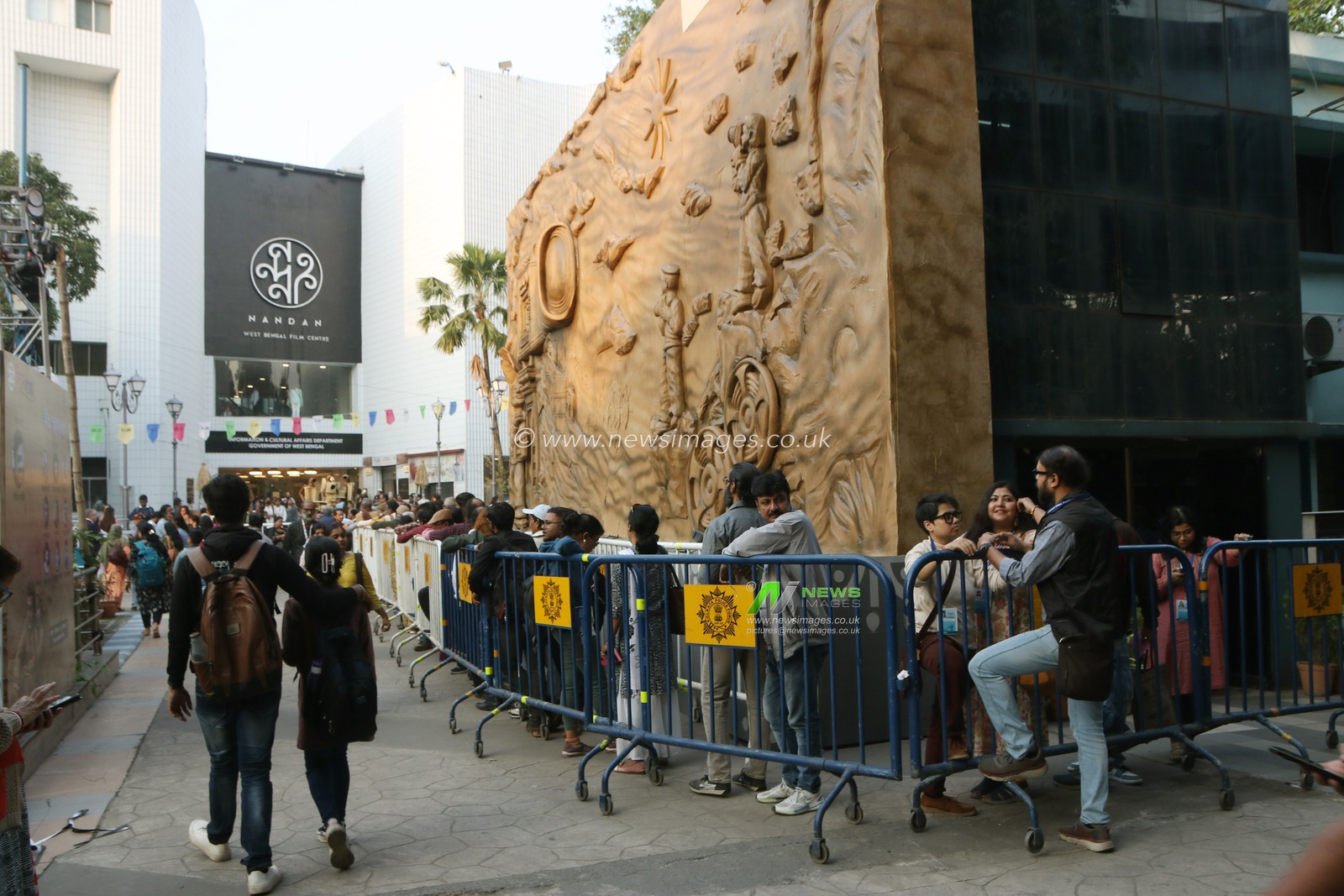 People are visit at 'Nandan' to watch a film during the 30th Kolkata International Film Festival (KIFF) in Kolkata, India, on December 7, 2024. Pictures by Debajyoti Chakraborty.(Photo: Debajyoti Chakraborty/News Images)