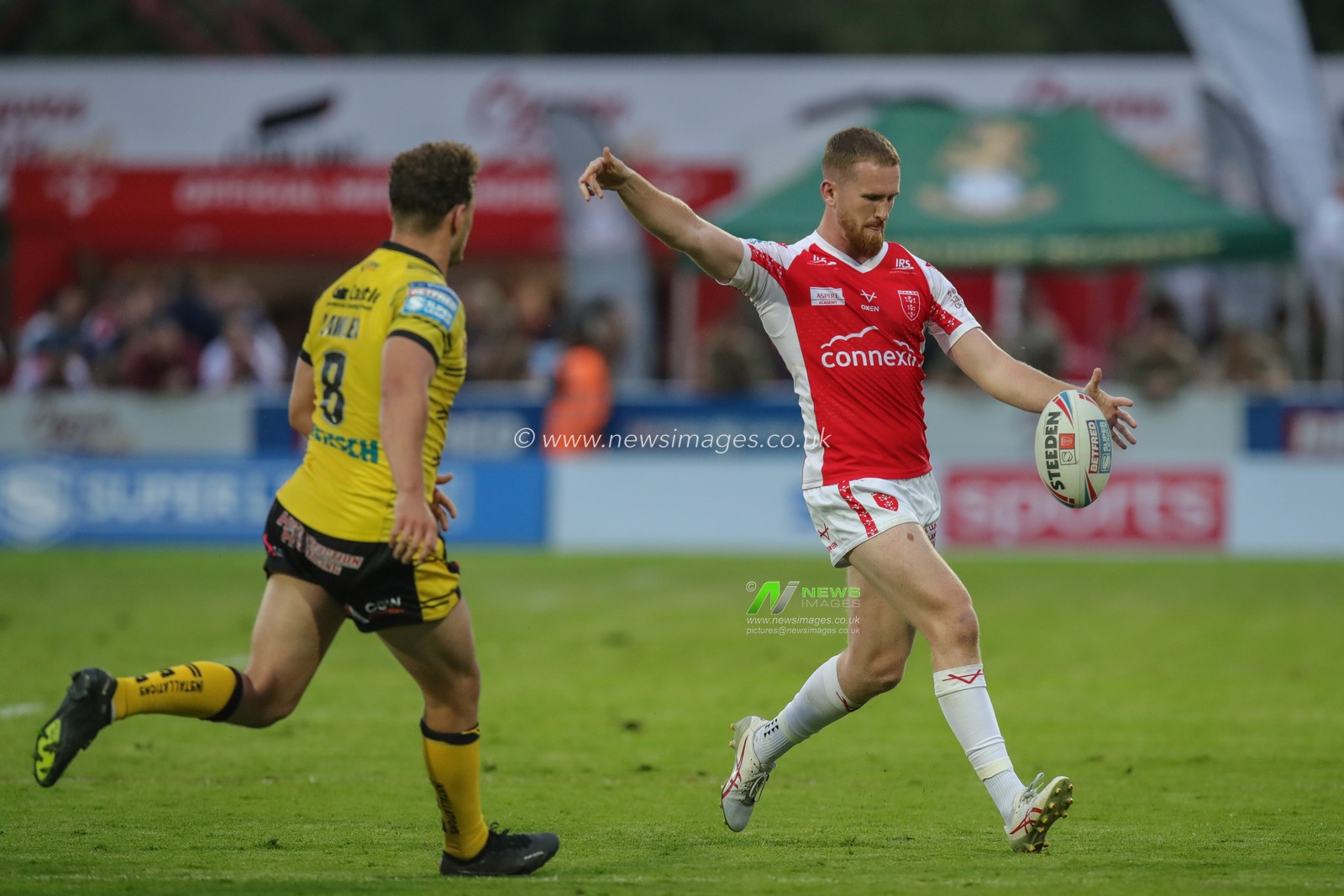 Rowan Milnes #21 of Hull KR kicks the ball downfield during the Betfred Super League Round 20 match Hull KR vs Castleford Tigers at Sewell Group Craven Park, Kingston upon Hull, United Kingdom, 28th July 2023

(Photo by James Heaton/News Images)