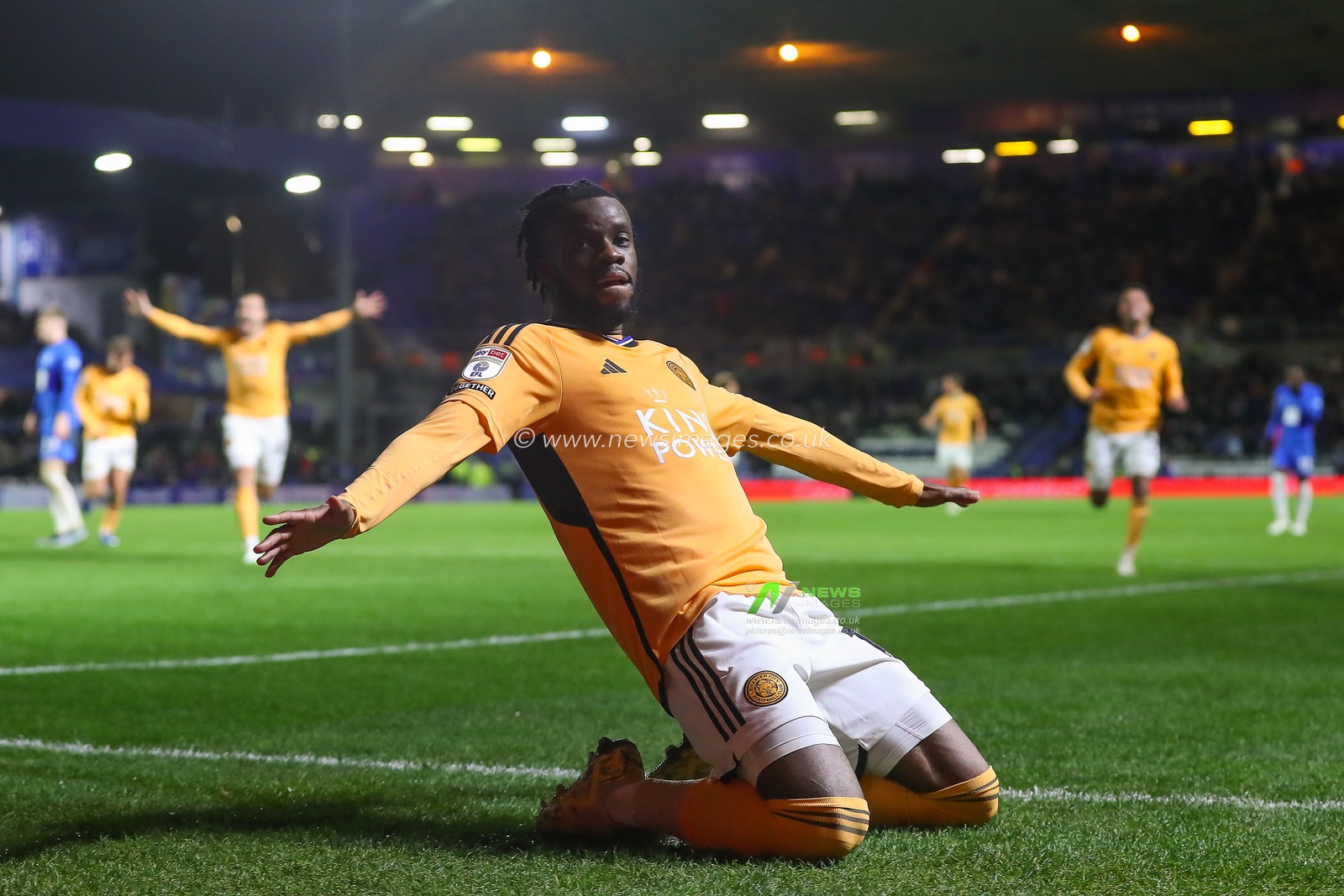 Stephy Mavididi #10 of Leicester City celebrates his goal to make it 1-3 during the Sky Bet Championship match Birmingham City vs Leicester City at St Andrews, Birmingham, United Kingdom, 18th December 2023

(Photo by Gareth Evans/News Images)