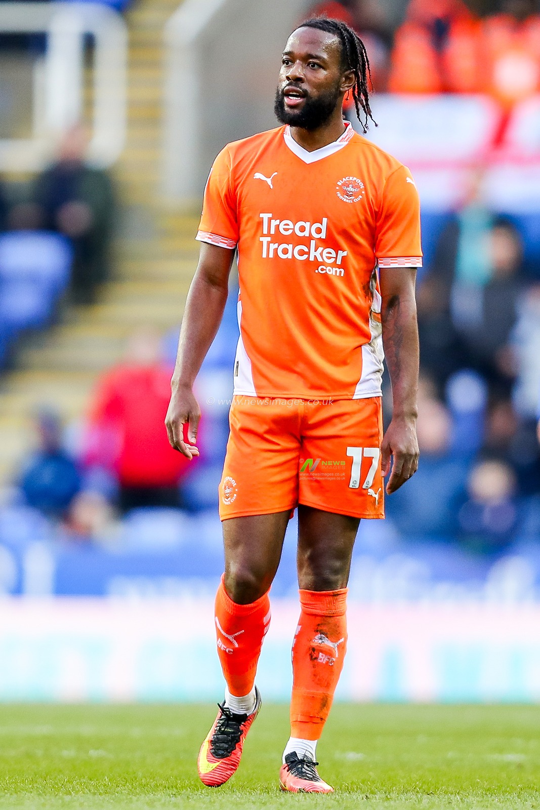 Josh Onomah of Blackpool looks on during the Sky Bet League 1 match Reading vs Blackpool at Select Car Leasing Stadium, Reading, United Kingdom, 14th December 2024

(Photo by Izzy Poles/News Images)