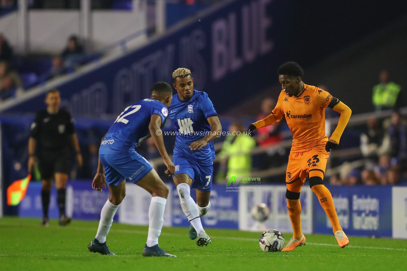 Jaden Philogene-Bidace #23 of Hull City in action during the Sky Bet Championship match Birmingham City vs Hull City at St Andrews, Birmingham, United Kingdom, 25th October 2023

(Photo by Gareth Evans/News Images)