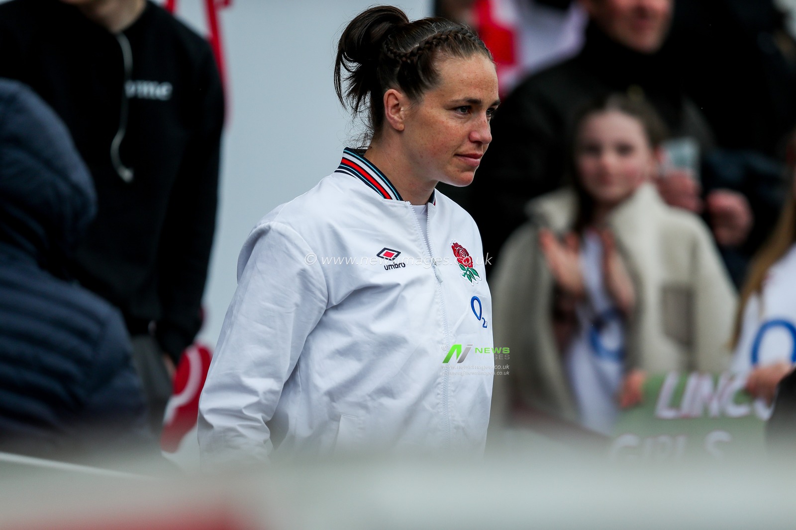 Emily Scarratt of England Women takes to the field prior to the 2025 Guinness Womenâ€™s 6 Nations match England vs Scotland at Mattioli Woods Welford Road Stadium, Leicester, United Kingdom, 19th April 2025

(Photo by Izzy Poles/News Images)