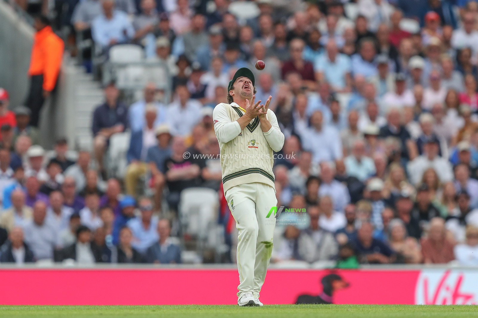 Travis Head of Australia catches Stuart Broad of England out during the LV= Insurance Ashes Fifth Test Series Day One England v Australia at The Kia Oval, London, United Kingdom, 27th July 2023

(Photo by Gareth Evans/News Images)