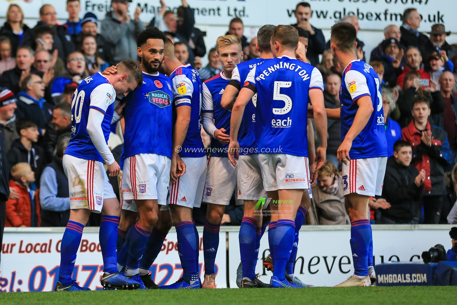 3rd November 2018, Portman Road, Ipswich, England; Sky Bet Championship Preston North End  ; Ipswich celebrate Freddie Sears penalty to give them the lead at Portman Road, 1-0.


Credit: Georgie Kerr/News Images,

English Football League images are subject to DataCo Licence
