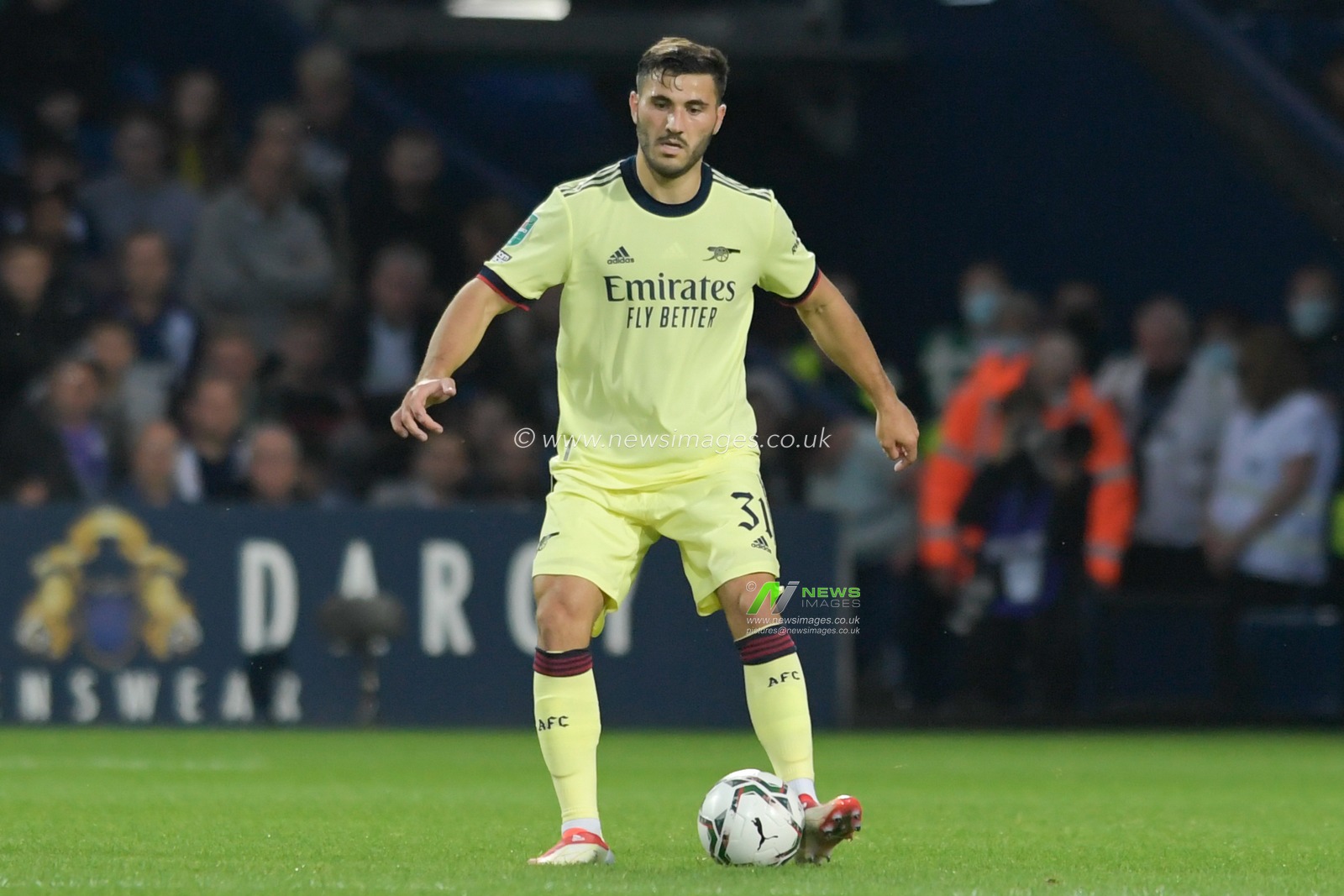 Sead Kolasinac #31 of Arsenal with the ball