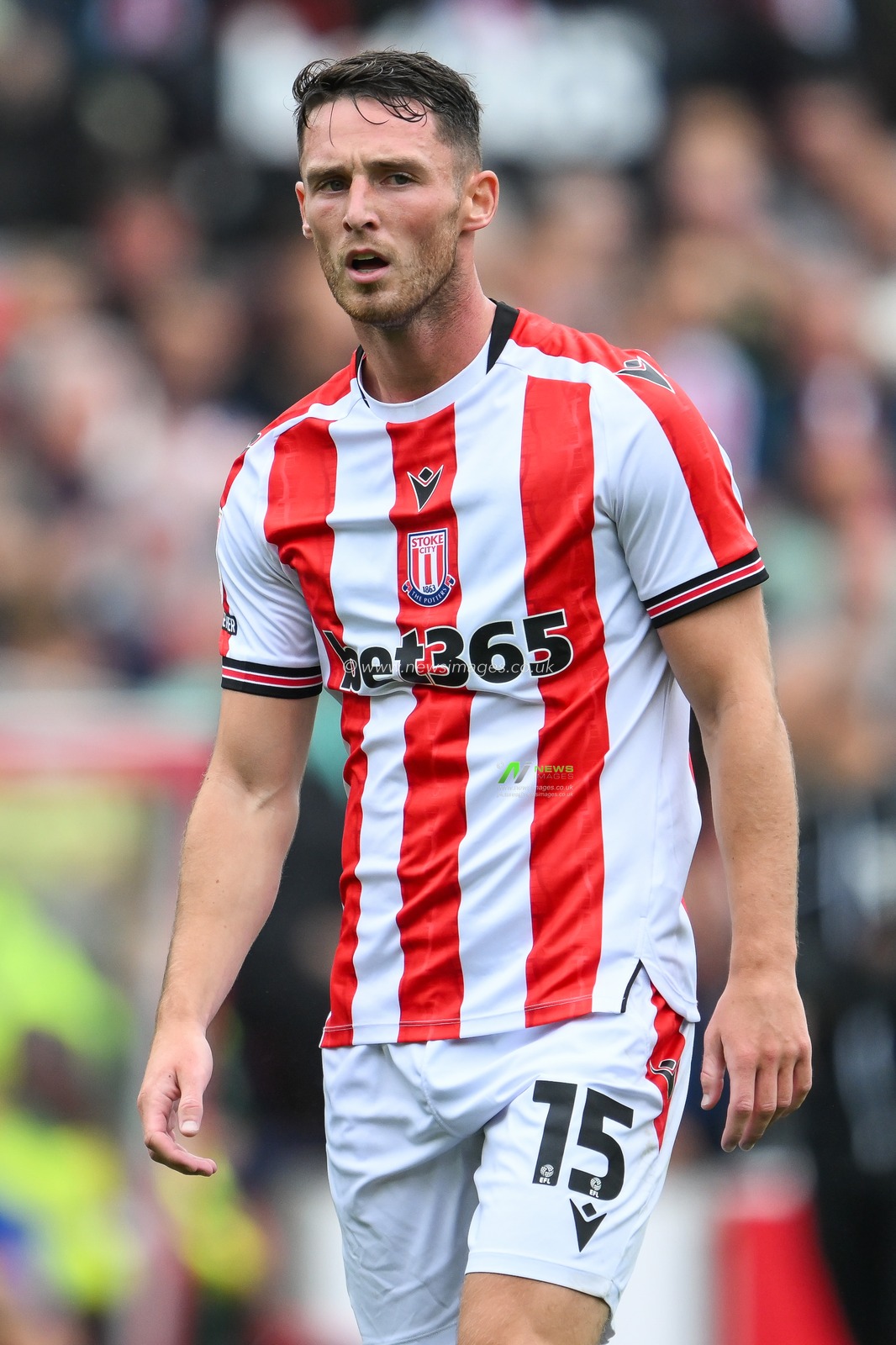 Jordan Thompson of Stoke City during the Sky Bet Championship match Stoke City vs Coventry City at Bet365 Stadium, Stoke-on-Trent, United Kingdom, 10th August 2024

(Photo by Craig Thomas/News Images)