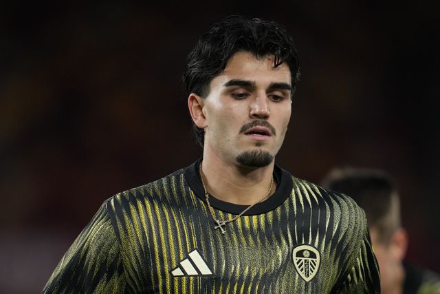 Pascal Struijk of Leeds United ahead of the Premier League match Brentford vs Leeds United at The Gtech Community Stadium, London, United Kingdom, 14th December 2025

(Photo by Harvey Murphy/News Images)

*** GER AUT SUI OUT ***
