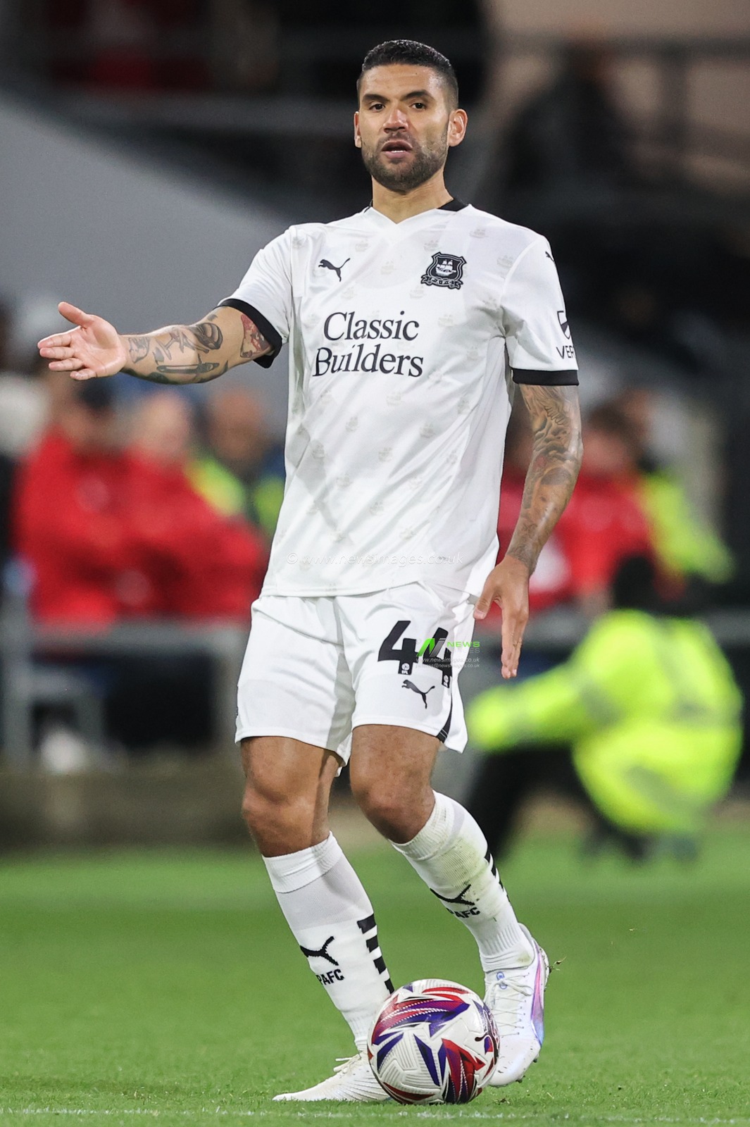 Victor PÃ¡lsson of Plymouth Argyle reacts during the Sky Bet Championship match Burnley vs Plymouth Argyle at Turf Moor, Burnley, United Kingdom, 1st October 2024

(Photo by Alfie Cosgrove/News Images)