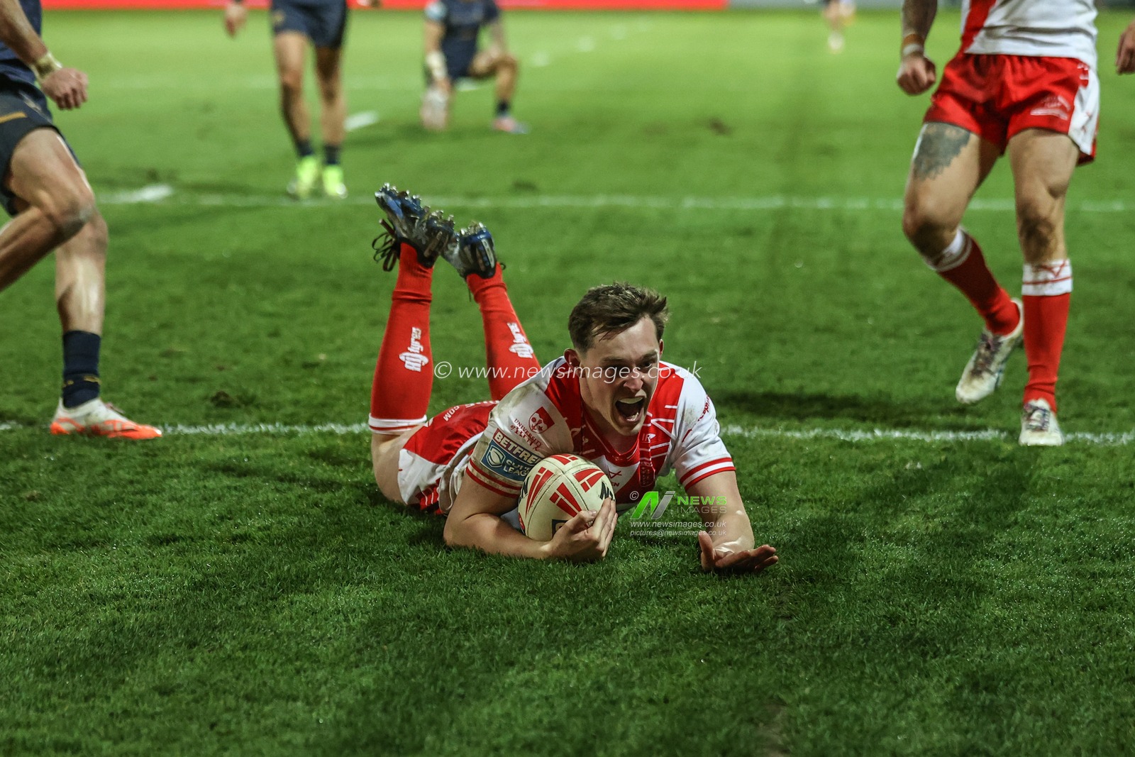 Jack Broadbent of Hull KR goes over for a try during the Betfred Super League Round 3 Hull KR vs Salford Red Devils at Sewell Group Craven Park, Kingston upon Hull, United Kingdom, 27th February 2025

(Photo by Alfie Cosgrove/News Images)