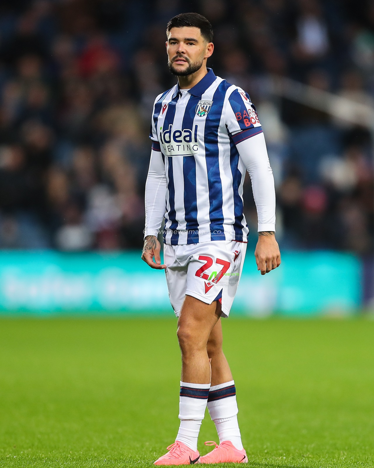Alex Mowatt of West Bromwich Albion during the Sky Bet Championship match West Bromwich Albion vs Norwich City at The Hawthorns, West Bromwich, United Kingdom, 23rd November 2024

(Photo by Gareth Evans/News Images)