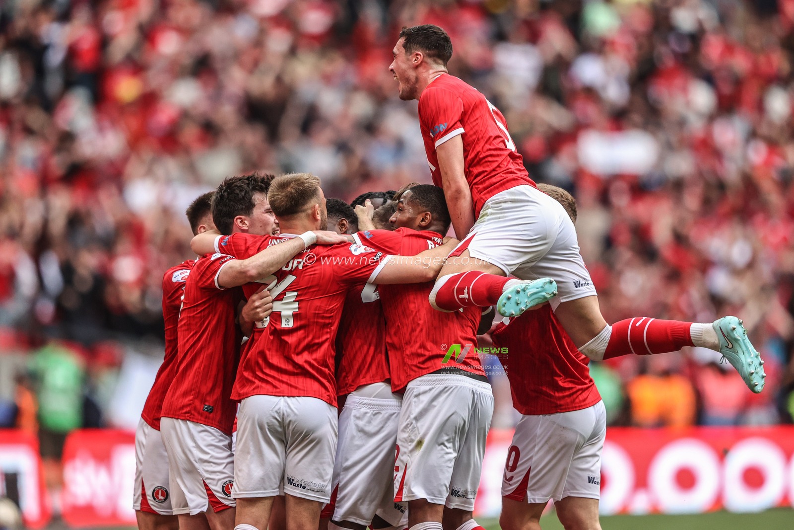 Jayden Sweeney of Leyton Orient celebrates his goal to make it 1-0 during the Sky Bet League 1 Playoff Final match Charlton Athletic vs Leyton Orient at Wembley Stadium, London, United Kingdom, 25th May 2025

(Photo by Alfie Cosgrove/News Images)