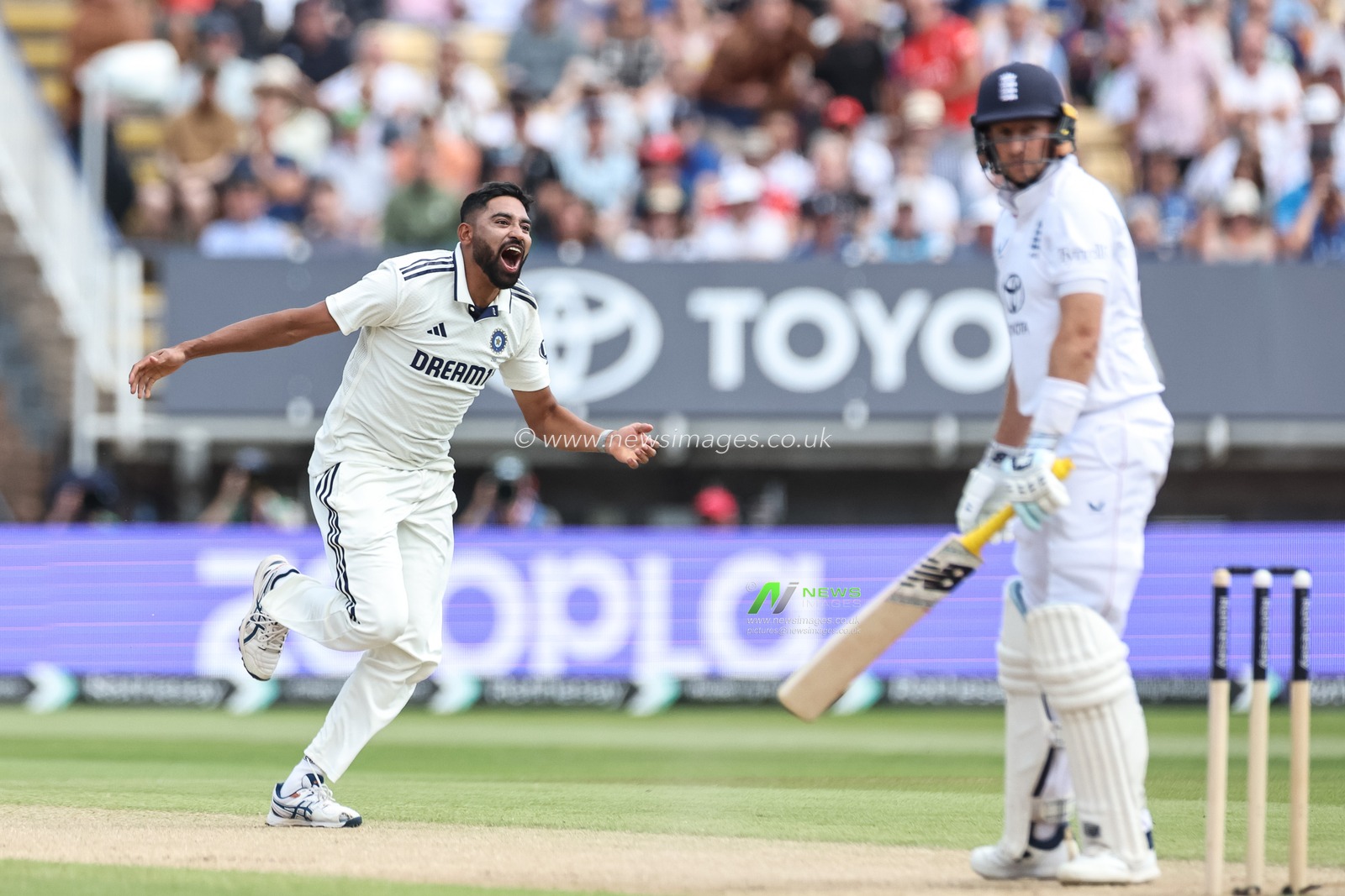 Mohammed Siraj of India celebrates the wicket of Joe Root of England during the 2nd Rothesay Test Match day 3 England v India at Edgbaston, Birmingham, United Kingdom, 4th July 2025

(Photo by Mark Cosgrove/News Images)