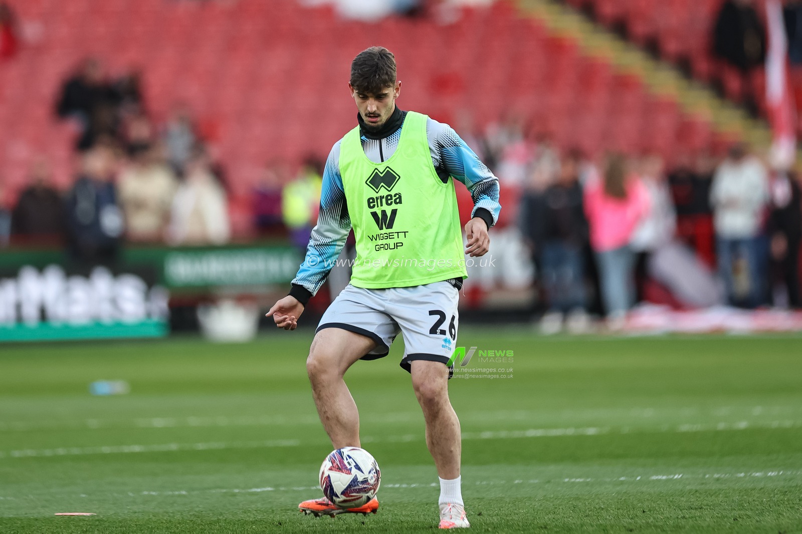 Mihailo IvanoviÄ‡ of Millwall in the pregame warmup session during the Sky Bet Championship match Sheffield United vs Millwall at Bramall Lane, Sheffield, United Kingdom, 8th April 2025

(Photo by Mark Cosgrove/News Images)