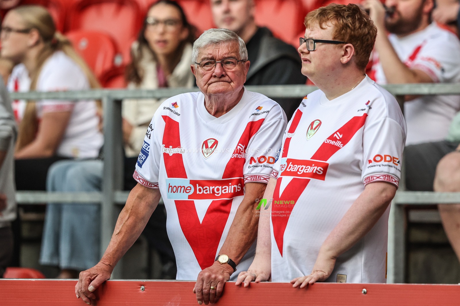 St Helens fans during the Betfred Super League round 19 match St Helens vs Leigh Leopards at Totally Wicked Stadium, St Helens, United Kingdom, 17th July 2025

(Photo by Alfie Cosgrove/News Images)