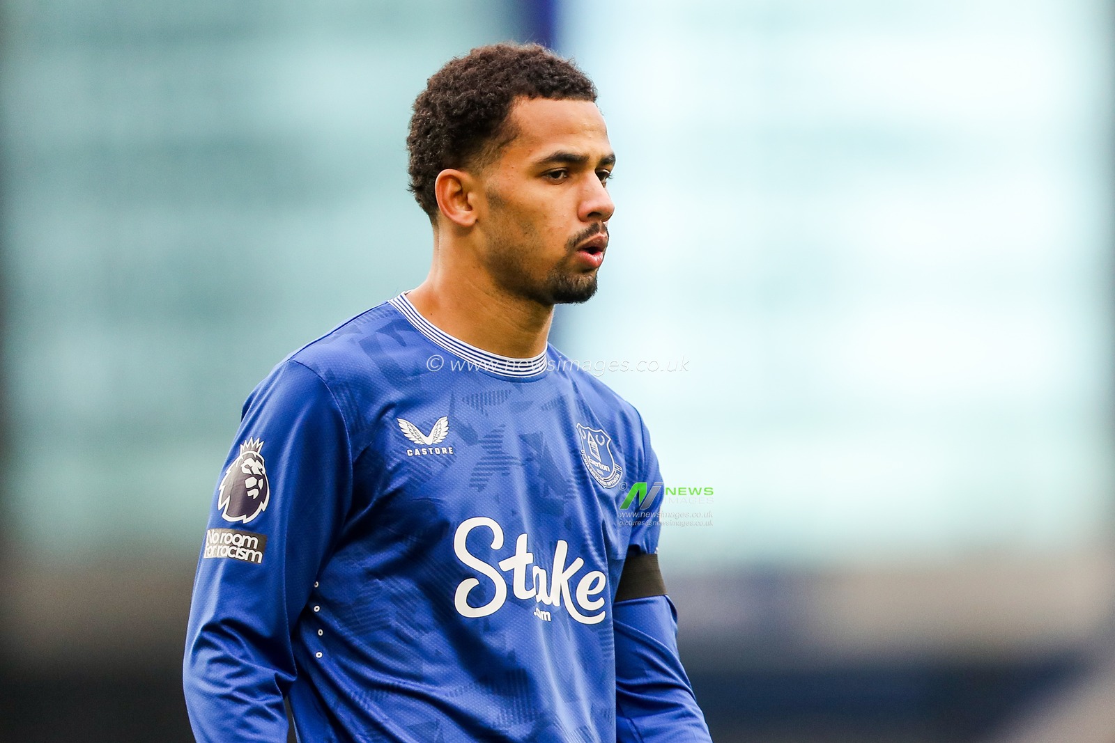 Iliman Ndiaye of Everton looks on during the Premier League match Everton vs Tottenham Hotspur at Goodison Park, Liverpool, United Kingdom, 19th January 2025

(Photo by Gareth Evans/News Images)