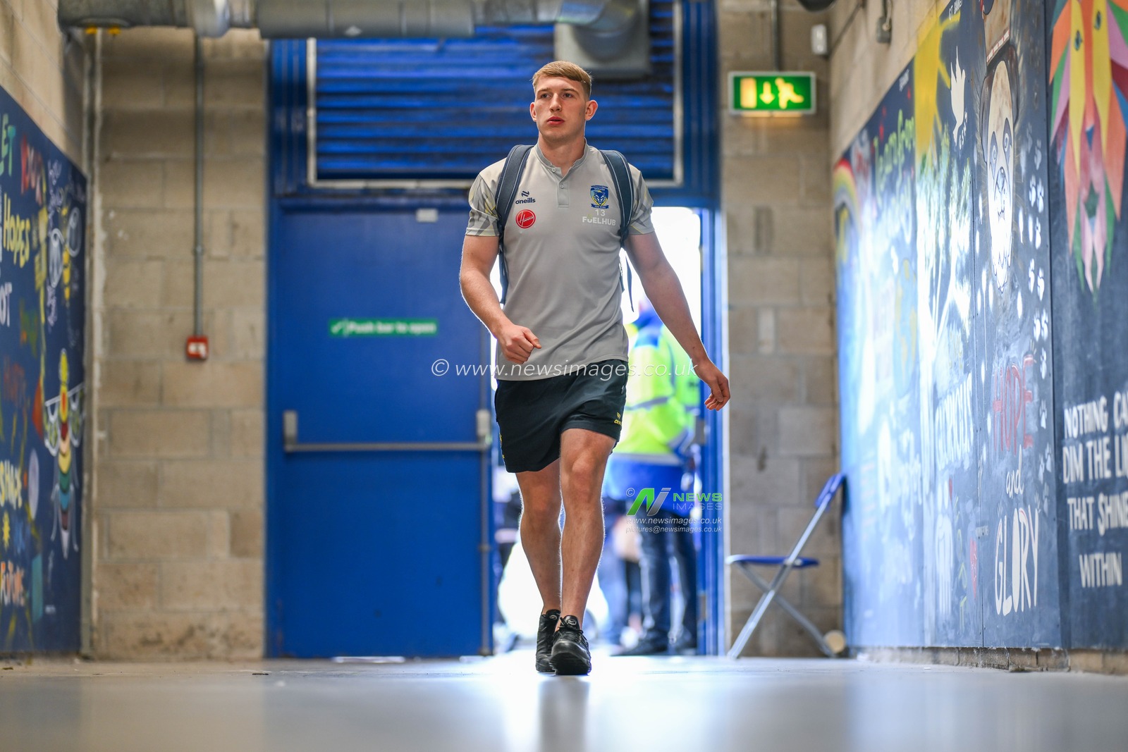 Matty Nicholson of Warrington Wolves arrives ahead of the Betfred Super League play-off Eliminator 2 Warrington Wolves v St Helens at Halliwell Jones Stadium, Warrington, United Kingdom, 28th September 2024

(Photo by Craig Thomas/News Images)